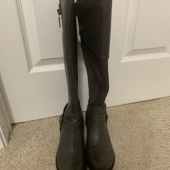 Guess Gray BOOTS - Picture 4 of 6